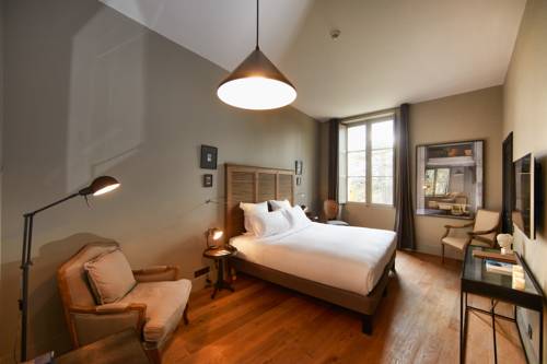 Imagen de la habitación del Hotel Domaine De Fontenille. Foto 11