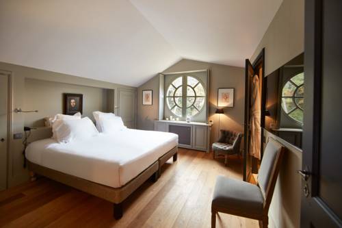 Imagen de la habitación del Hotel Domaine De Fontenille. Foto 15