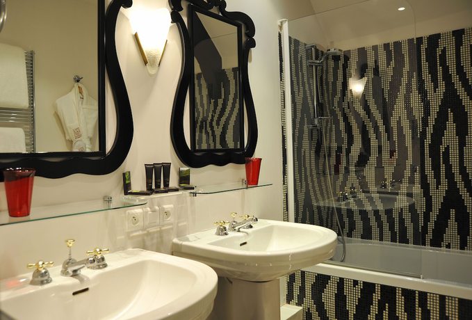 Imagen de la habitación del Hotel Domaine De La Bretesche. Foto 12