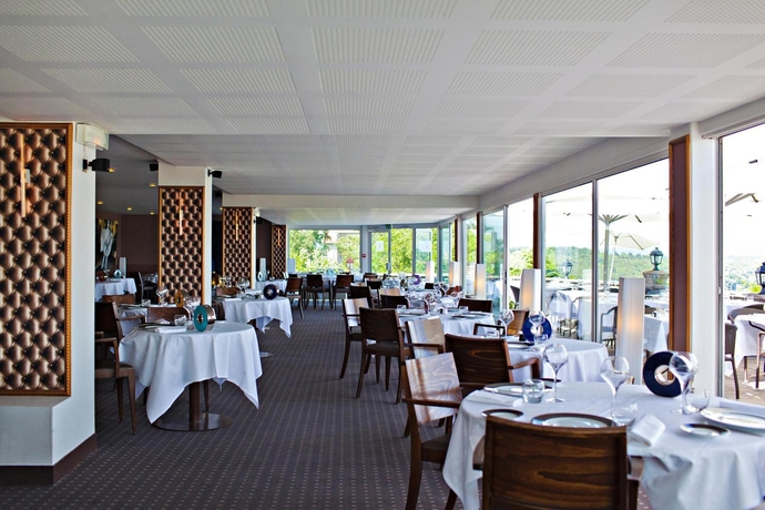 Imagen del bar/restaurante del Hotel Domaine De La Corniche. Foto 4