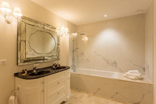 Imagen de la habitación del Hotel Domaine De La Groirie - Le Mans. Foto 9