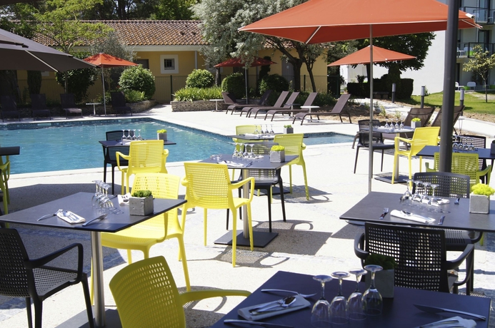 Imagen del bar/restaurante del Hotel Domaine De La Petite Isle - Luberon. Foto 6