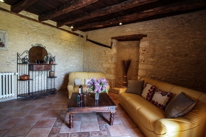 Imagen de los interiores del Hotel Domaine De La Rhonie. Foto 16