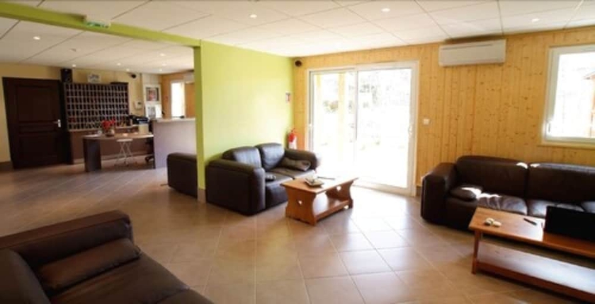 Imagen del bar/restaurante del Hotel Domaine De La Vallée D'ax. Foto 7