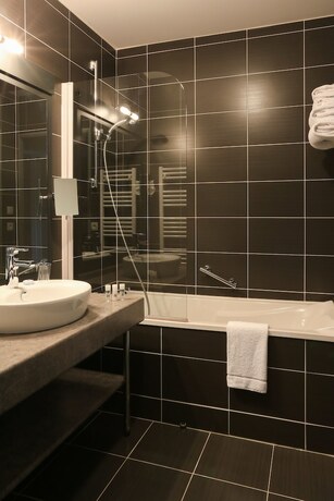 Imagen de la habitación del Hotel Domaine De Pont Aven Art Gallery Resort. Foto 19