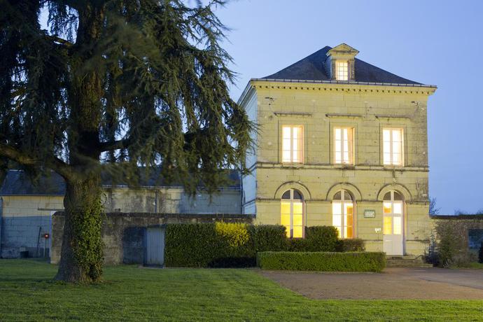 Imagen de los exteriores del Hotel Domaine De Roiffé. Foto 7