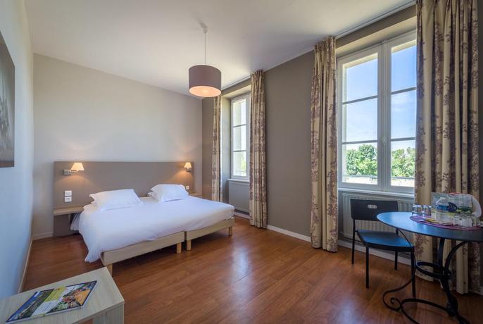 Imagen de la habitación del Hotel Domaine De Roiffé. Foto 4