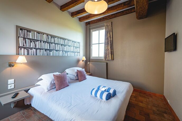 Imagen de la habitación del Hotel Domaine De Roiffé. Foto 20