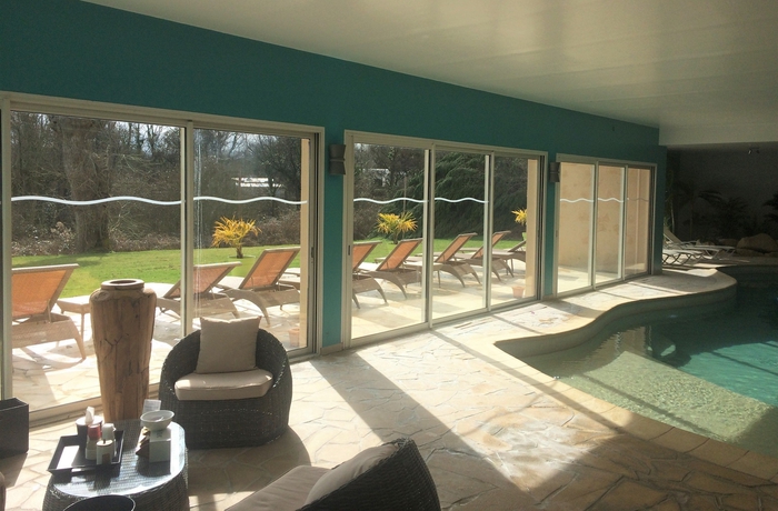 Imagen de la piscina del Hotel Domaine De Villers Restaurant and Spa. Foto 19