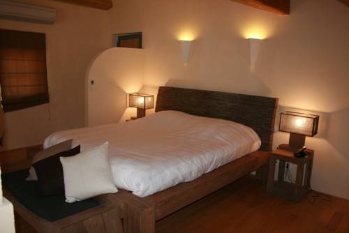 Imagen de la habitación del Hotel Domaine Des Escaunes. Foto 5