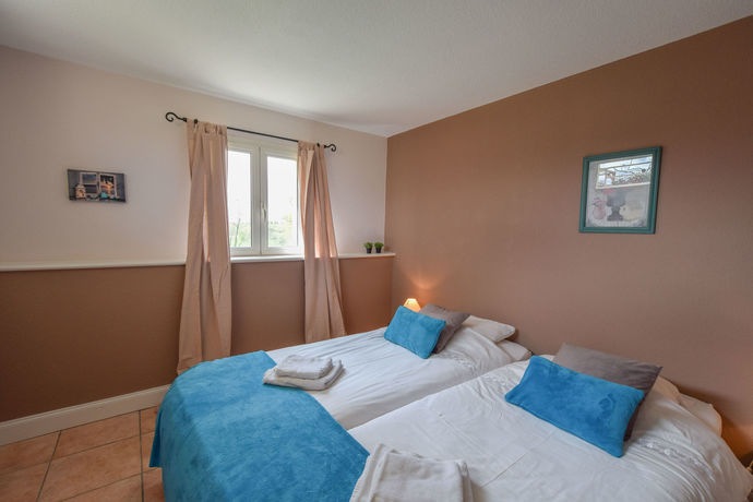Imagen de la habitación del Hotel Domaine D'essendi&eacute;ras. Foto 3
