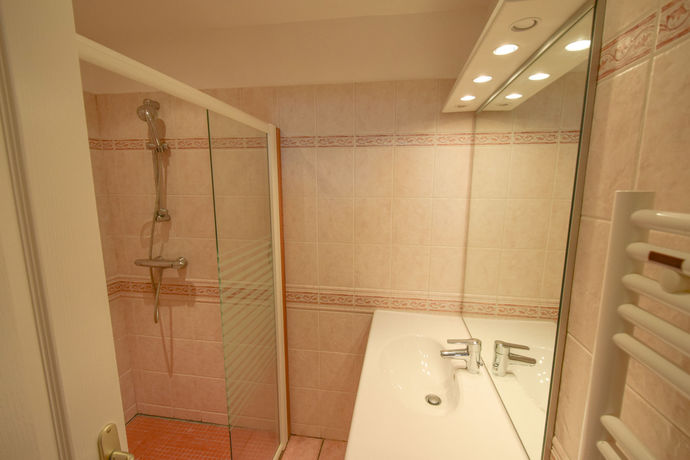 Imagen de los interiores del Hotel Domaine D'essendi&eacute;ras. Foto 19