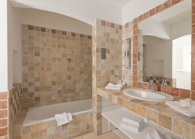 Imagen de la habitación del Hotel Domaine Du Calidianus. Foto 6
