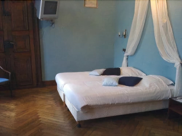 Imagen de la habitación del Hotel Domaine Du Château De La Neuville. Foto 6