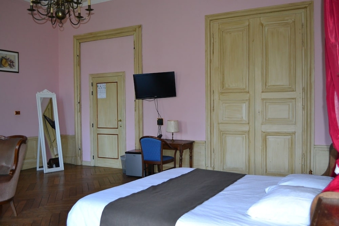 Imagen de la habitación del Hotel Domaine Du Château De La Neuville. Foto 7