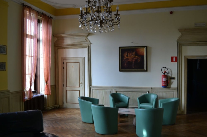 Imagen de la habitación del Hotel Domaine Du Château De La Neuville. Foto 11