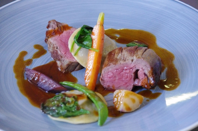 Imagen del bar/restaurante del Hotel Domaine Du Châtelard. Foto 6