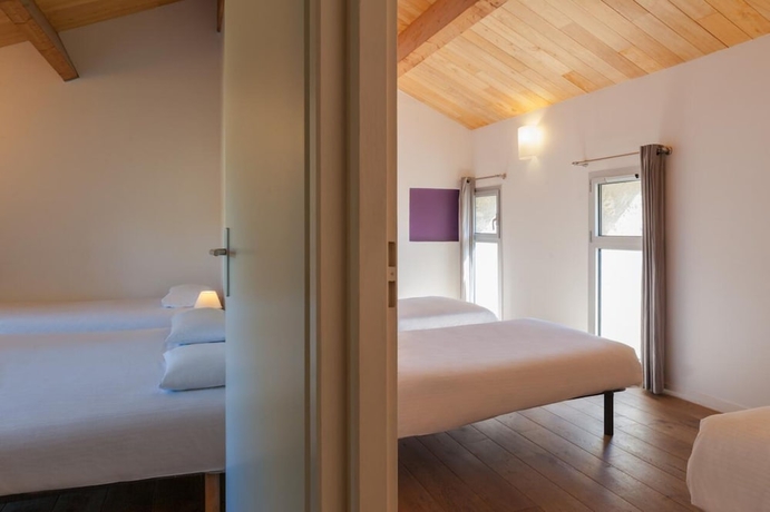 Imagen de la habitación del Hotel Domaine Du Normandoux. Foto 3