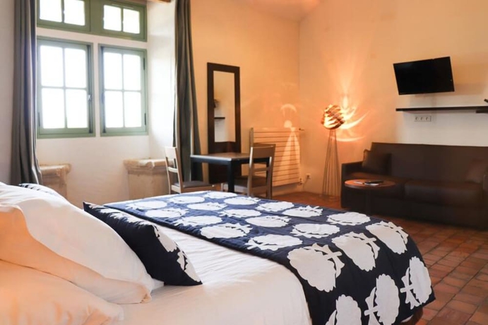 Imagen de la habitación del Hotel Domaine Du Normandoux. Foto 8