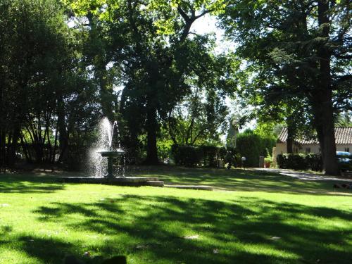 Imagen general del Hotel Domaine Du Val De Cèze. Foto 3