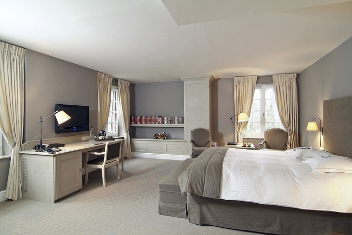 Imagen de la habitación del Hotel Domaine La Butte Aux Bois. Foto 2