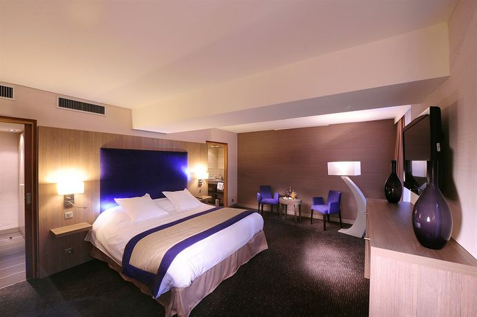 Imagen de la habitación del Hotel Domaine La Charpini&egrave;re, The Originals Collection. Foto 4