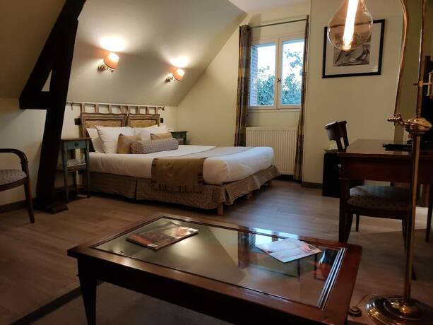 Imagen de la habitación del Hotel Domaine Le Clos des Fontaines. Foto 17