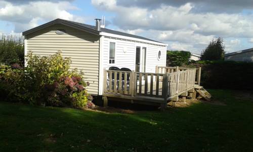 Imagen de la habitación del Hotel Domaine Les Jardins De Kergal. Foto 4