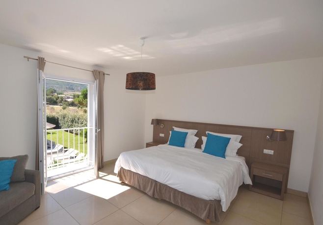 Imagen de la habitación del Hotel Domaine Villas Mandarine. Foto 3