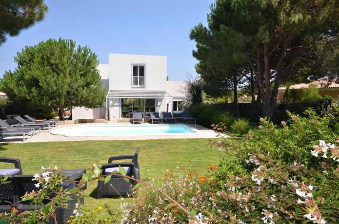 Imagen de los exteriores del Hotel Domaine Villas Mandarine. Foto 13