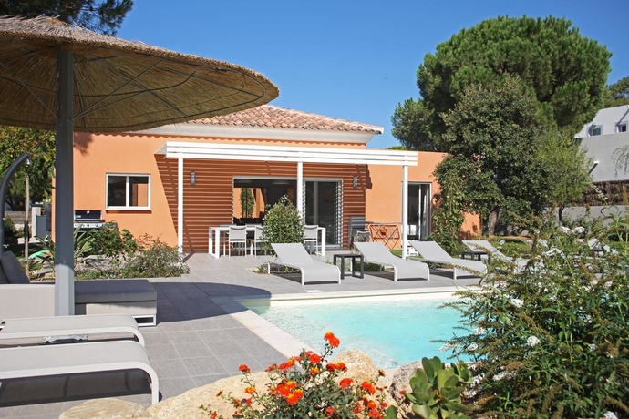 Imagen de los exteriores del Hotel Domaine Villas Mandarine. Foto 16