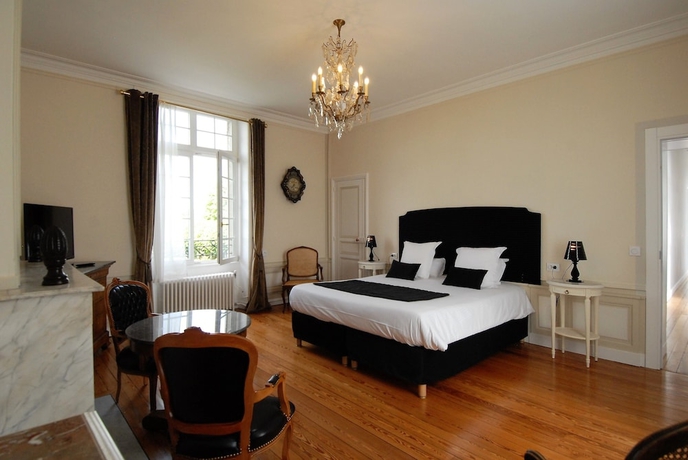 Imagen de la habitación del Hotel Domaine de Bayeux. Foto 4