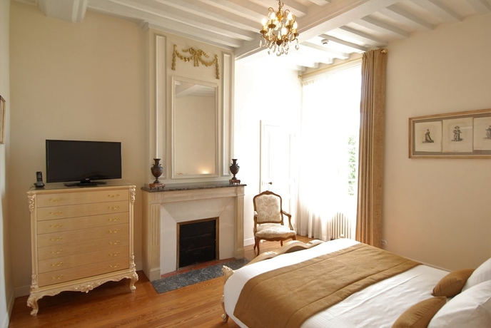 Imagen de la habitación del Hotel Domaine de Bayeux. Foto 11