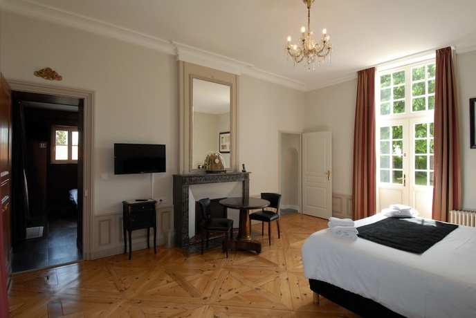 Imagen de la habitación del Hotel Domaine de Bayeux. Foto 15