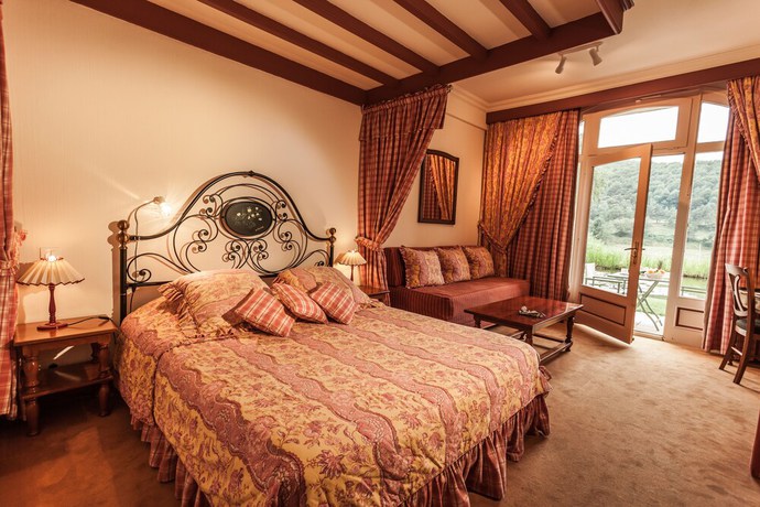 Imagen de la habitación del Hotel Domaine de Falgos Golf and Spa. Foto 10