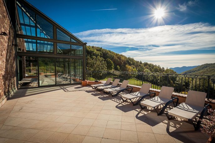 Imagen de la piscina del Hotel Domaine de Falgos Golf and Spa. Foto 20