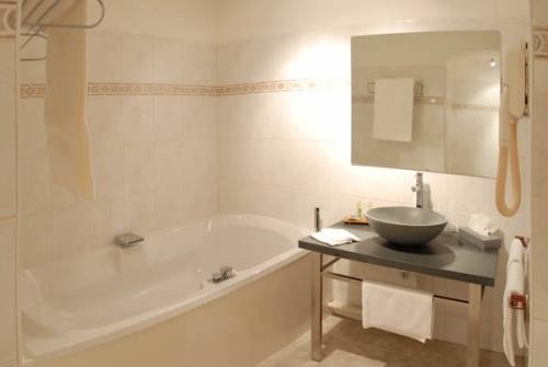Imagen de la habitación del Hotel Domaine de Joinville & SPA. Foto 3