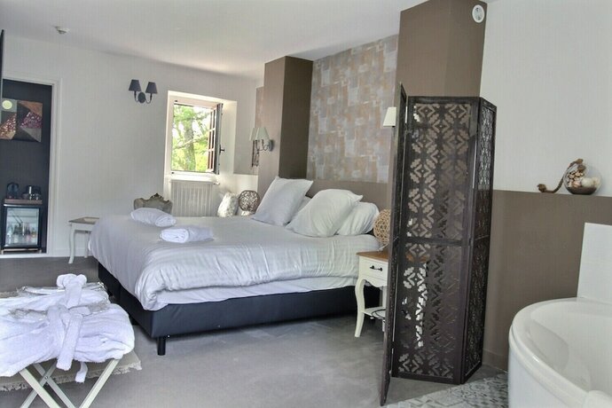 Imagen general del Hotel Domaine de La Briandais, a place of electromagnetic sobriety. Foto 6