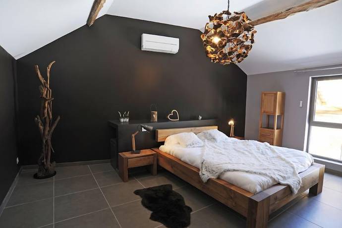 Imagen de la habitación del Hotel Domaine de Suzel. Foto 3