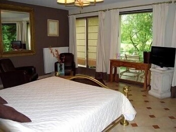 Imagen de la habitación del Hotel Domaine de l\'Arbrelle. Foto 13