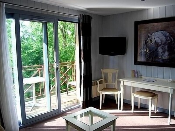 Imagen de la habitación del Hotel Domaine de l\'Arbrelle. Foto 19
