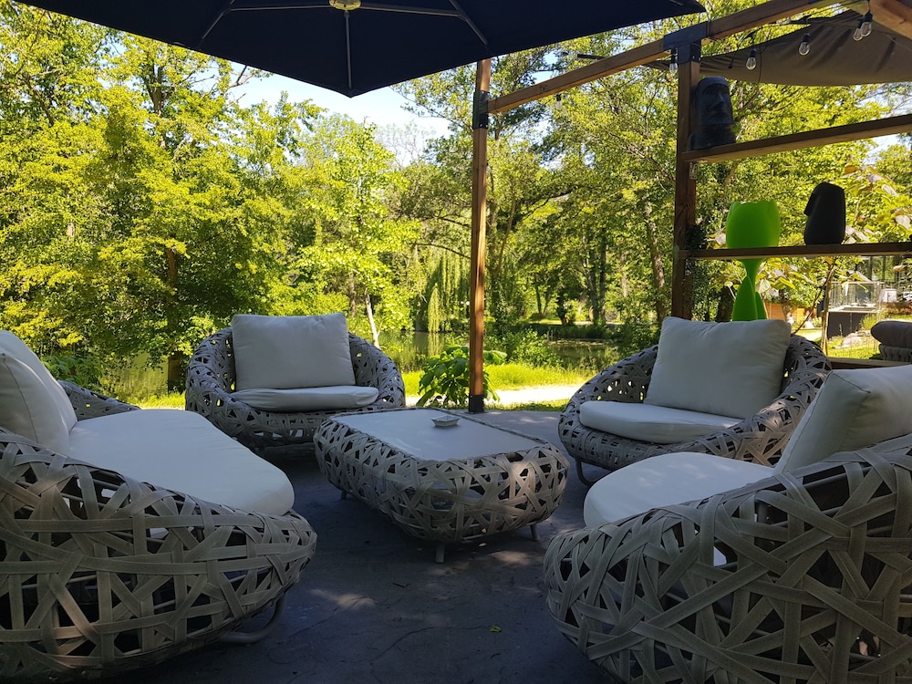 Imagen de la habitación del Hotel Domaine de la Résidence. Foto 14