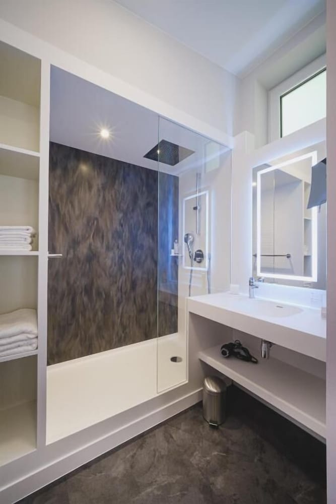 Imagen de la habitación del Hotel Domaine de la Résidence. Foto 15