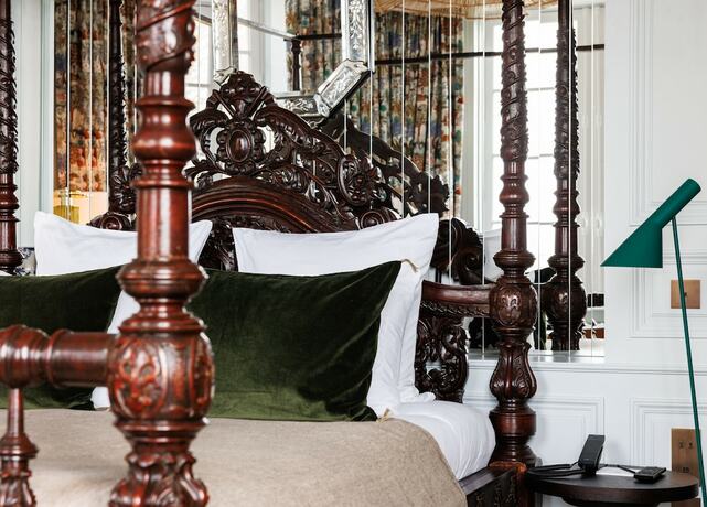 Imagen de la habitación del Hotel Domaine deLocgu&eacute;nol&eacute;. Foto 14