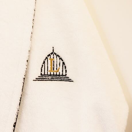 Imagen de la habitación del Hotel Domaine deLocgu&eacute;nol&eacute;. Foto 18