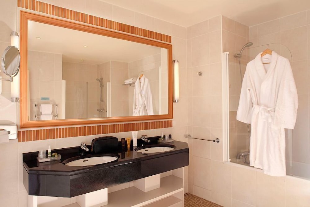 Imagen de la habitación del Hotel Domaine des Roches. Foto 6