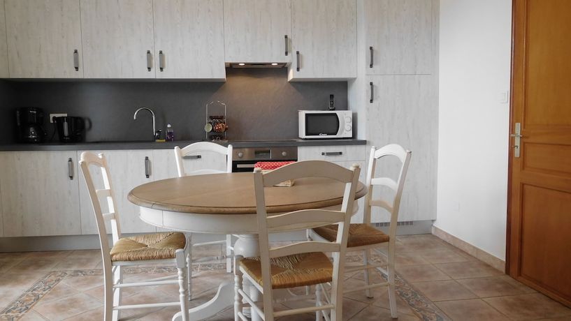 Imagen de la habitación del Hotel Domaine du Ch&acirc;teau de Monrecour &ndash; H&ocirc;tel et Restaurant. Foto 15