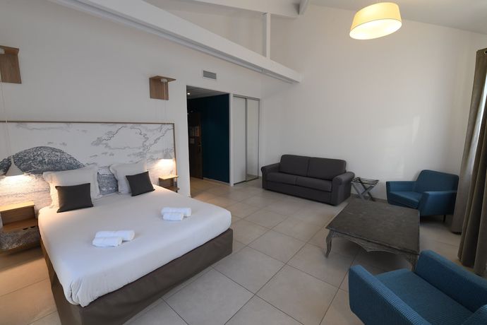 Imagen de la habitación del Hotel Domaine du Cros d'Auzon. Foto 10