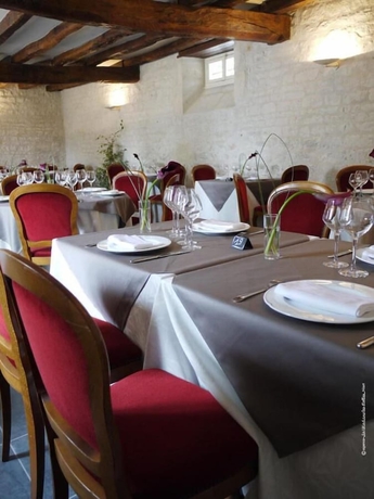 Imagen del bar/restaurante del Hotel Domaine du Griffier. Foto 2