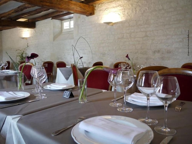 Imagen del bar/restaurante del Hotel Domaine du Griffier. Foto 4